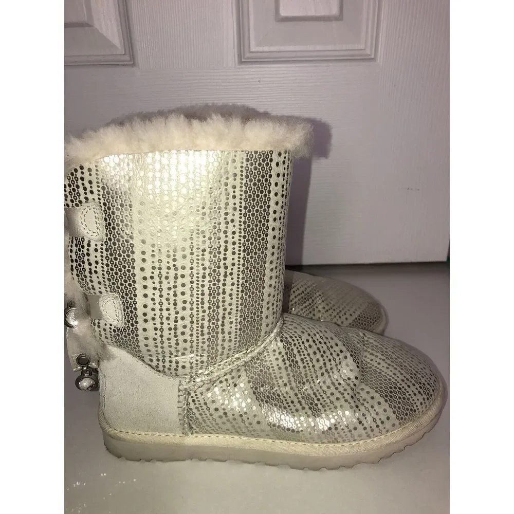 UGG Limited Edition Bailey Bow Boots Silver With Crystal Like‎ Gems Women's Sz 5